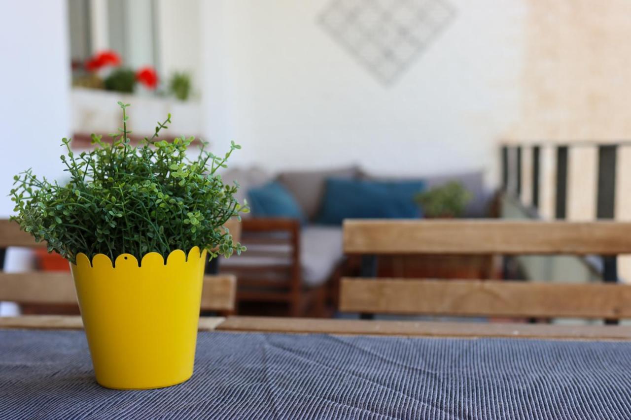 Charming Flat In Puerto Marina,