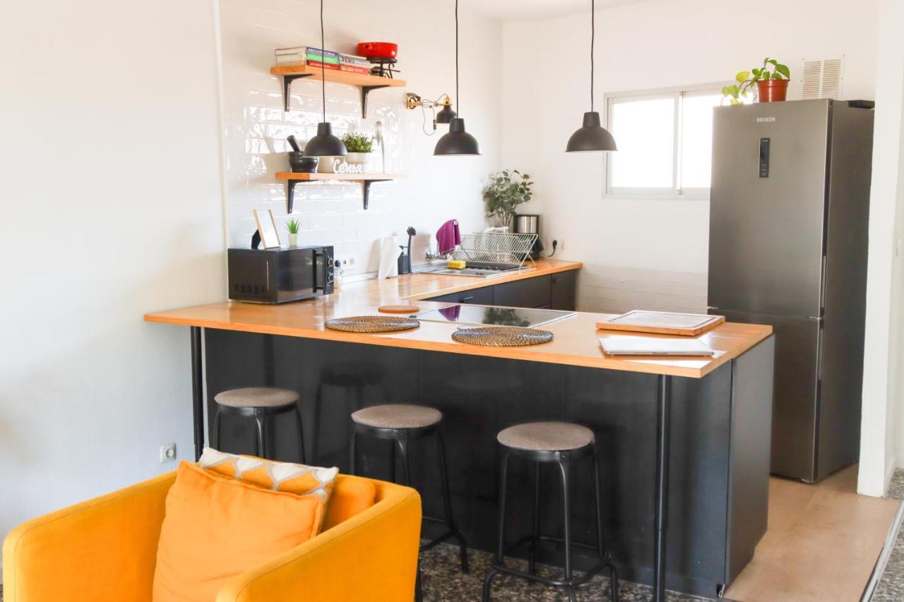 Charming Flat In Puerto Marina,