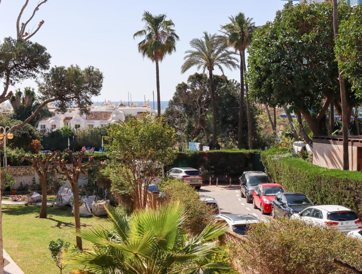 Charming Flat In Puerto Marina, Apartment Benalmadena