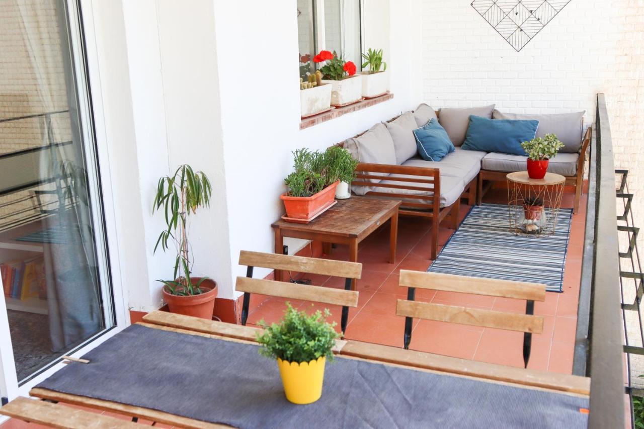 Charming Flat In Puerto Marina,